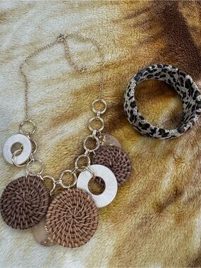 Stylish Woven Disc Statement Necklace in Brown and White - Unbranded